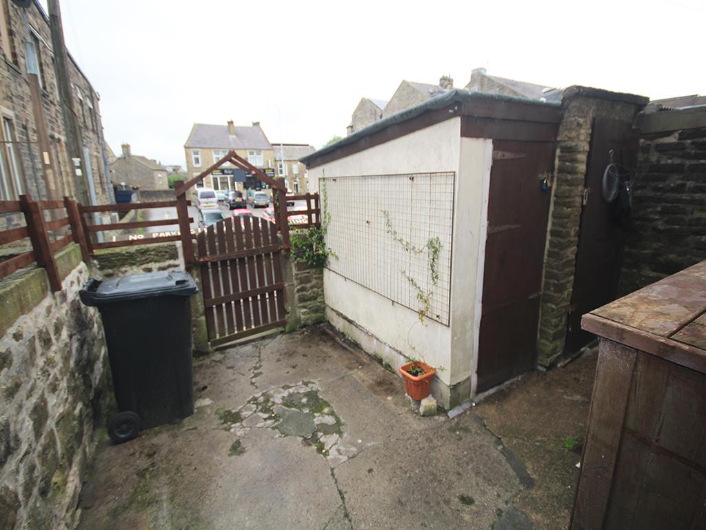 2 bedroom flat To Let in Barnoldswick - IMG_1252.JPG